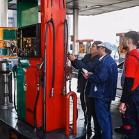 دو نماینده تهران: دولت پزشکیان مصوب کرده بنزین را گران کند