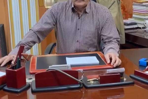 پیام مخاطب: فرهاد نادعلی، پزشک معترض به شلیک به مردم از بیمارستان در گرگان، بازداشت شد