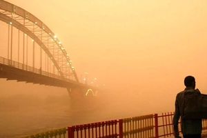 شاخص آلودگی هوا در شماری از شهرهای ایران به عدد بحرانی ۵۰۰ رسید