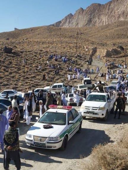 اعتراضات شهروندان بلوچ معادن تفتان را تعطیل کرد؛ مولوی عبدالحمید: ملت از شما خسته شدهاند