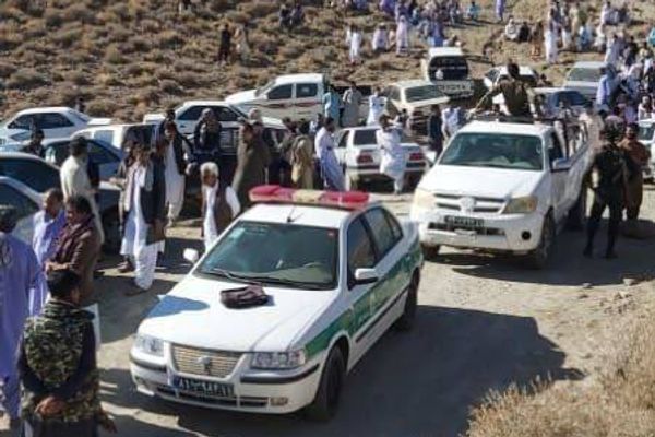 البلوش في إيران يمنعون استخراج الذهب من منجم "تفتان".. وخطيب السنة للنظام: الشعب سئم منكم
