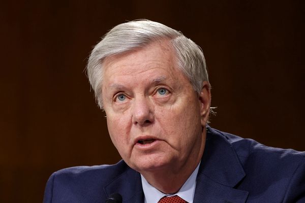 سناتور گراهام: مسئولان داووس متوجه شدند که عراقچی سخنگوی یک حکومت تروریستی است