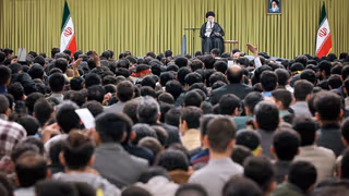 مسئولیت جنگ با خامنهای است؛ سکوت خیانت است