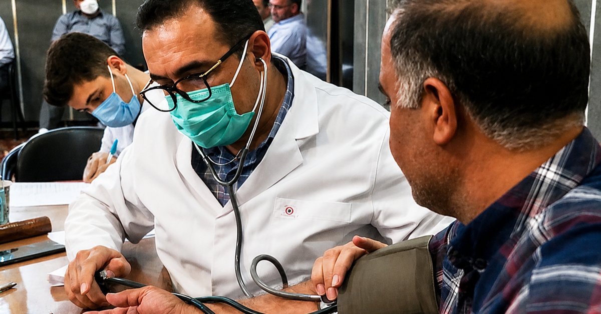 AI self-diagnosis rises in Iran as healthcare costs drive patients online