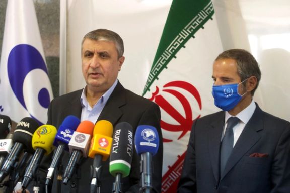 Rafael Grossi (R) and Mohammad Eslami after a meeting in Tehran on November 23.