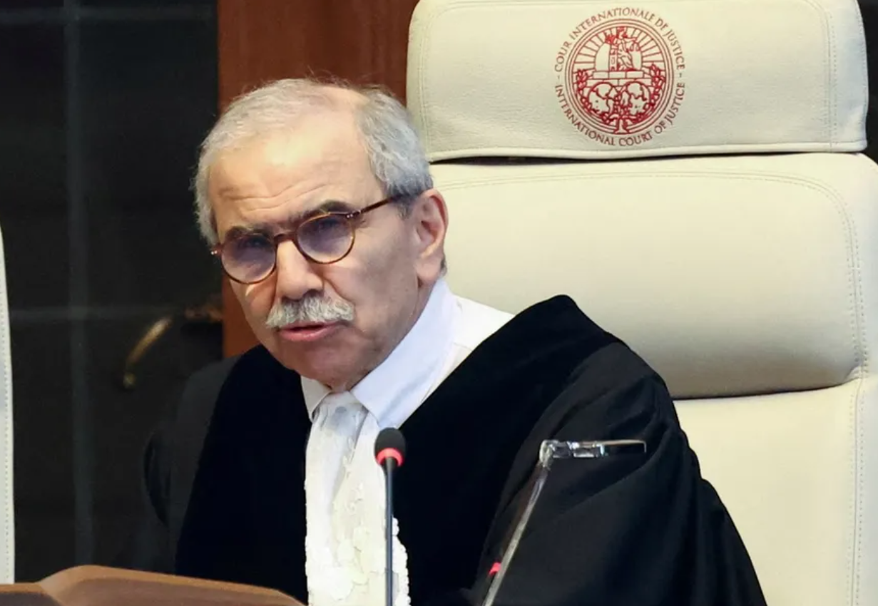 تاکید نخست‌وزیر لبنان بر خلع سلاح حزب‌الله و پاسخگو کردن مقصران انفجار بندر بیروت 