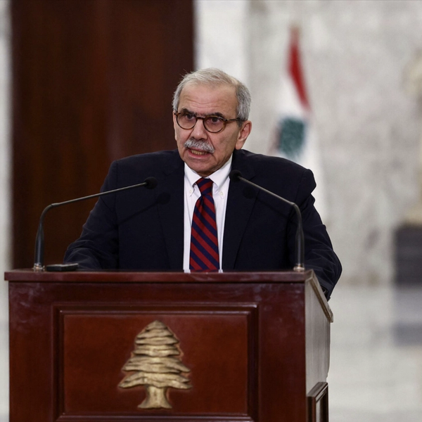 نخستوزیر لبنان سخنان علی اکبر ولایتی را «بیربط» خواند