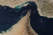 اظهارات متناقض تهران و واشینگتن درباره باز شدن تنگه هرمز و عبور بدون پرداخت عوارض کشتیها