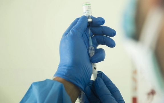 بعد تأكيدات بتحوله إلى ظاهرة.. مسؤول إيراني: حقن مرضى السرطان بالماء "جريمة"