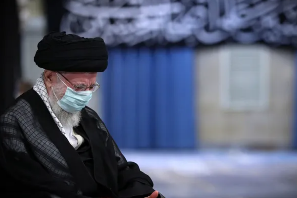 إعلام مقرب من الحرس الثوري الإيراني يهاجم دبلوماسيا سابقا اقترح إقامة علاقات مع أميركا