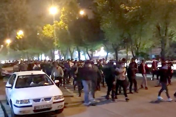 Activists, Amnesty Int Warn About Use Of Force Against Iran Protesters