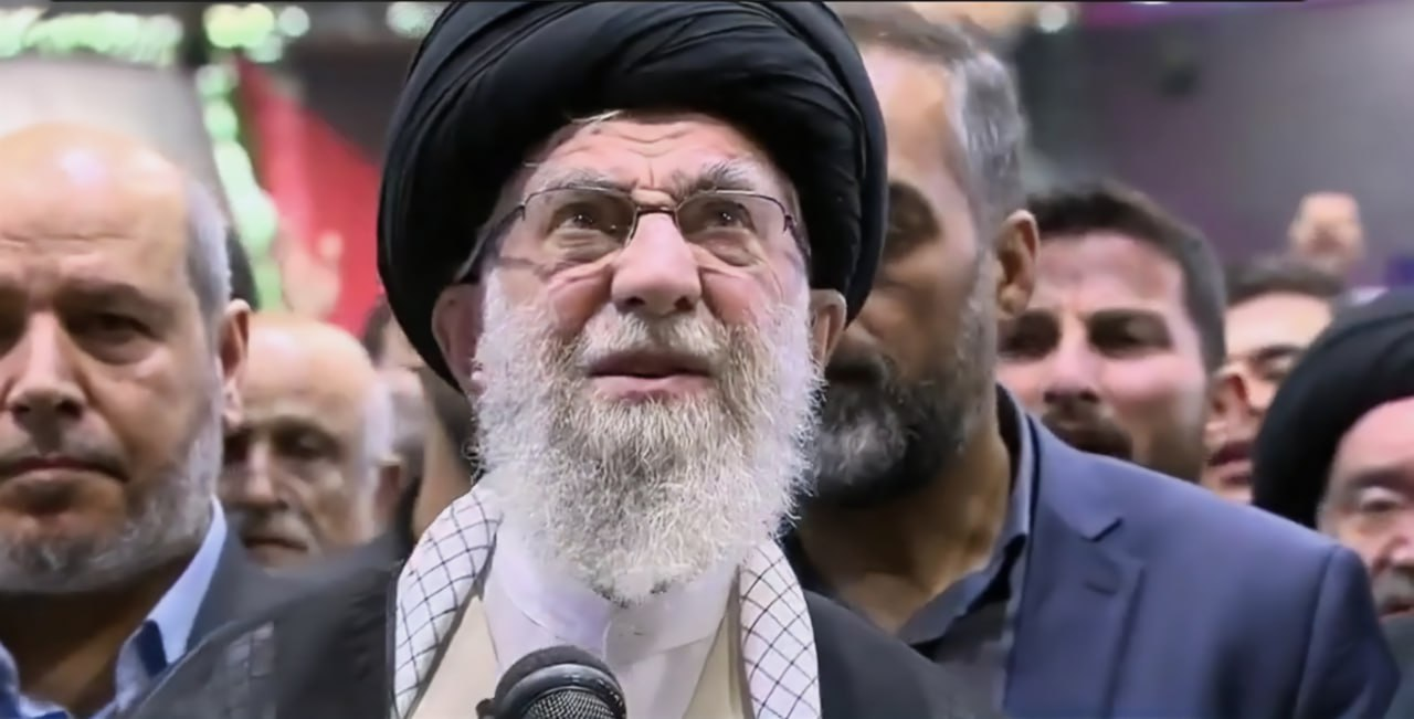 القائد السابق للقيادة المركزية الأميركية: إسرائيل لديها القدرة على استهداف خامنئي