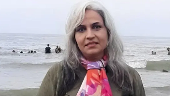 کمپین آزادی پخشان عزیزی از حورا نیکبخت، زندانی سیاسی، خواست به اعتصاب غذا پایان دهد