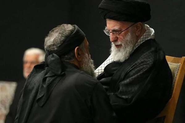 إيرانيون: تودد خامنئي المفاجئ إلى "القومية" محاولة يائسة للبقاء في السلطة