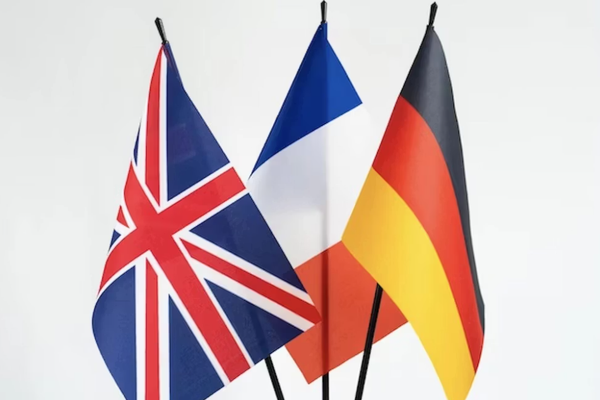 آكسیوس: وزراء خارجية أوروبا يبلغون واشنطن بأنهم سيفعلون "آلية الزناد" ضد إيران