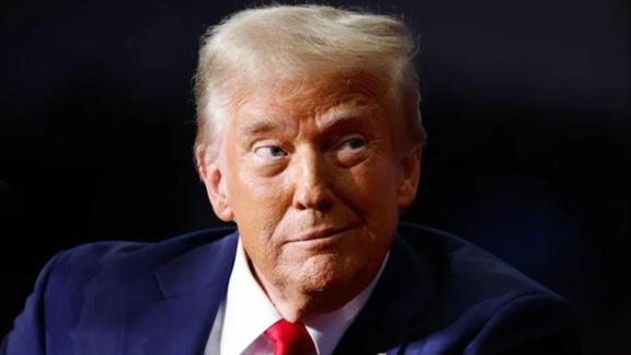 کامالا هریس در تماس با دونالد ترامپ، پیروزی او را تبریک گفت