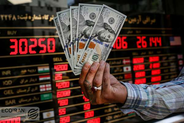 الدولار يتجاوز 197 ألف تومان ويسجل مستوى قياسيًا جديدًا في إيران