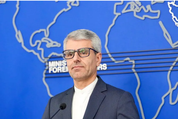 الخارجية الإيرانية: سفر الوفد التفاوضي الأميركي إلى إسلام آباد شأن يخصهم