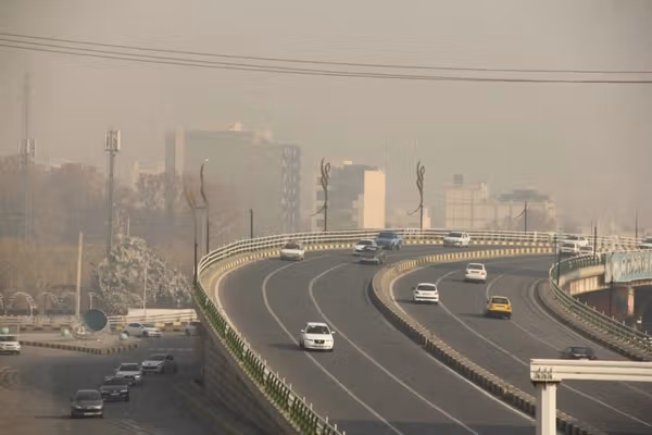 Air pollution returns to Tehran, putting capital back in unhealthy range