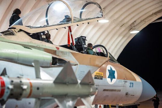 روزنامه تایمز: اسرائیل پس از افشای اسناد محرمانه آمریکا، حمله به ایران را عقب انداخت