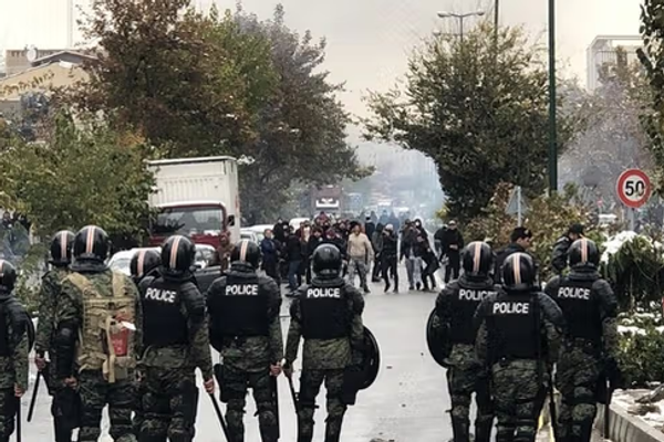 US pledges 'unwavering' support for Iranians' rights fight