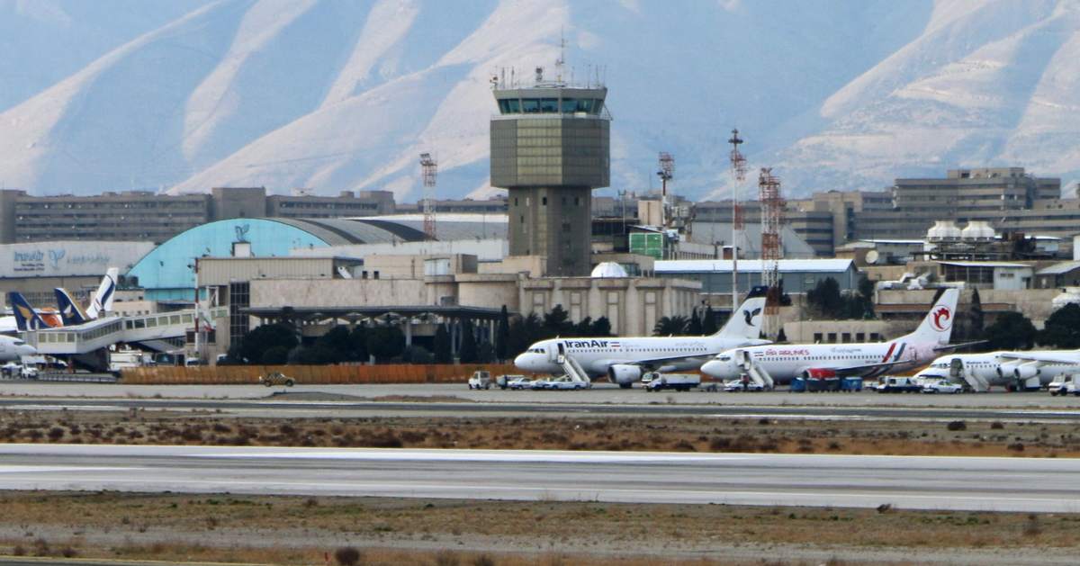 Teheran plant, den Flughafen Mehrabad nach dem ehemaligen Obersten Führer ...