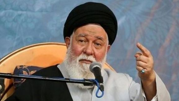 امام جمعه مشهد: تنها راه دشمن برای غلبه بر مردم، کشاندن ما پای میز مذاکره است