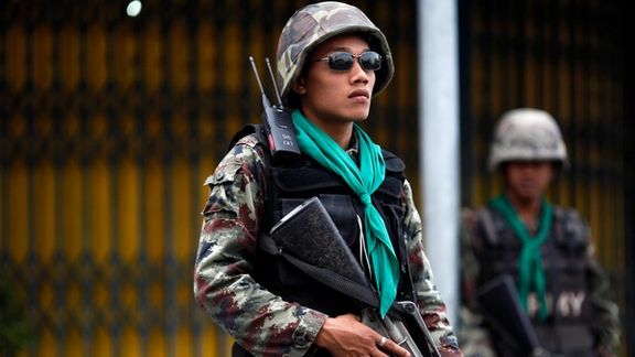 A Thai security force