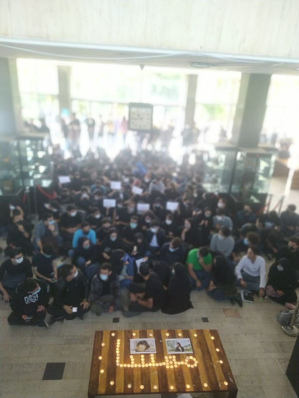 حمله ماموران امنیتی به تجمع‌های دانشجویی در دانشگاه‌ها در چهلم مهسا امینی