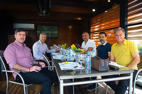 «رندان عالمسوز را، باک از جفا نیست»؛ حمایت محمد خاکپور از کریم باقری