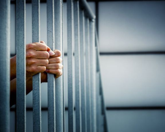 بیش از ۶۵۰ فعال سیاسی و مدنی در نامهای خواهان پایان اعتصاب غذای دادخواهان دربند شدند