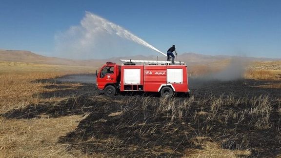 در پی مانور نظامی سپاه پاسداران، شش هکتار از یکی از تالابهای دریاچه ارومیه آتش گرفت