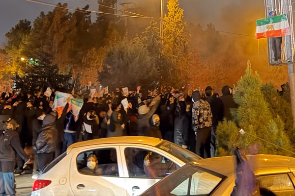 شبکه مخبران مسلح در فارس؛ سرکوب انقلاب ملی با تفنگ و قمه