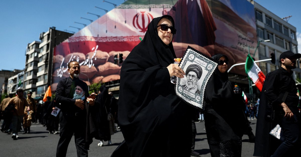 Islamic Republic marks Khamenei 40th day with burial still unclear
