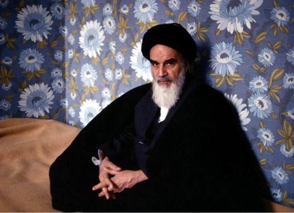 عضو هیئت‌رییسه‌ مجلس: می‌گفتند شاه در ایران مثل بریتانیا بماند، اما خمینی زیر بار نرفت