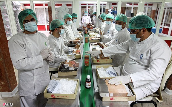 مرکز پژوهشهای مجلس: قیمت مواد اولیه داروی تولید داخل دو برابر مواد وارداتی است