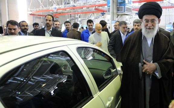 مقام دانشگاه آزاد: خامنهای گفته که تمام اموالش در یک وانت جا میشود