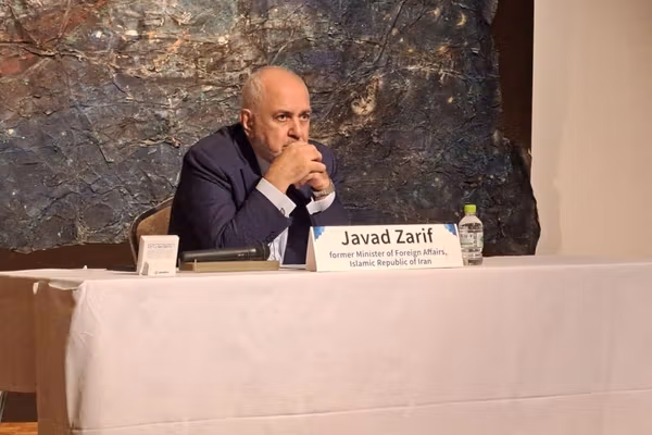 Swollen US defense budget failed to chastise Iran, Zarif says