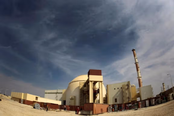 Iran says deal with Russia will build eight nuclear power plants