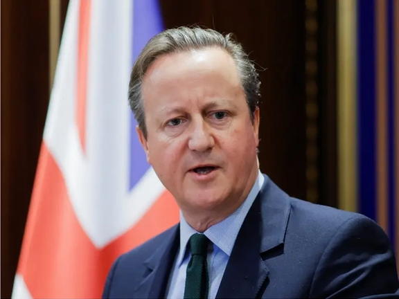 كاميرون ردا على الهجوم ضد مذيع"إيران إنترناشيونال":نتعامل بقوة مع "رعاع" النظام الإيراني