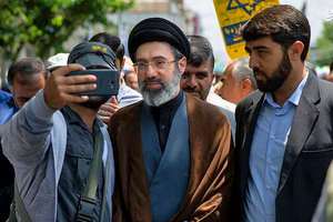 Guards push fast Mojtaba Khamenei announcement amid dissent over hereditary rule