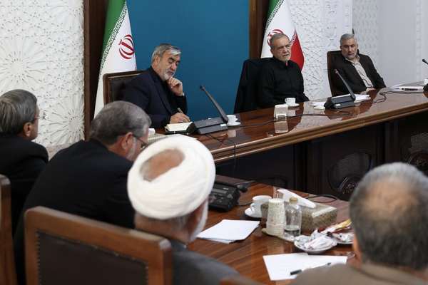 رییس کمیسیون امنیت ملی مجلس: سخنان پزشکیان درباره ضعف موشکی جمهوری اسلامی «تخصصی» نبود