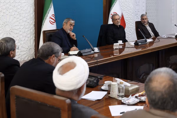 رییس کمیسیون امنیت ملی مجلس: سخنان غیرتخصصی پزشکیان و تضعیف قدرت دفاعی کشور خطاست