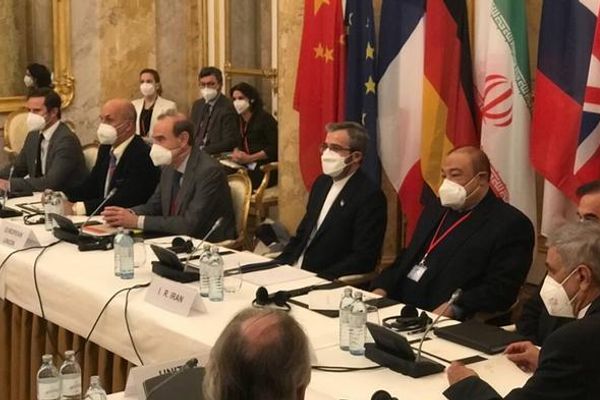 برلماني إيراني عن الاتفاق النووي: أميركا أخذت منا ضمانات بدلا من تقديمها