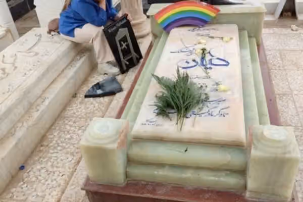 منابع مطلع به ایراناینترنشنال: سهنفر از بستگان خانواده کیان پیرفلک در ایذه بازداشت شدند