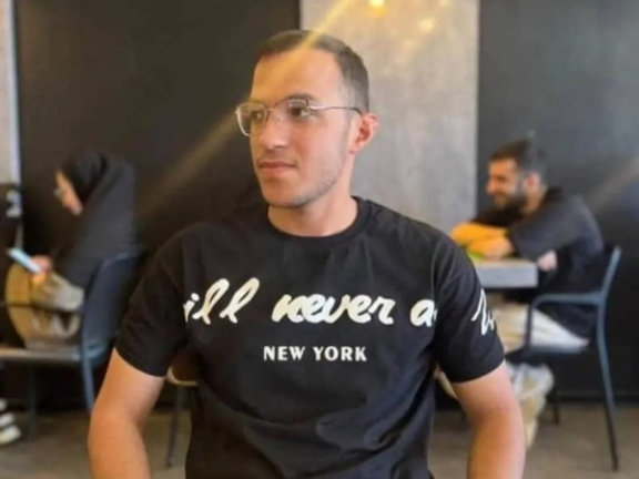 والد الشاب الأهوازي يكشف تفاصيل مأساوية حول انتحار نجله بعد هدم دكانه