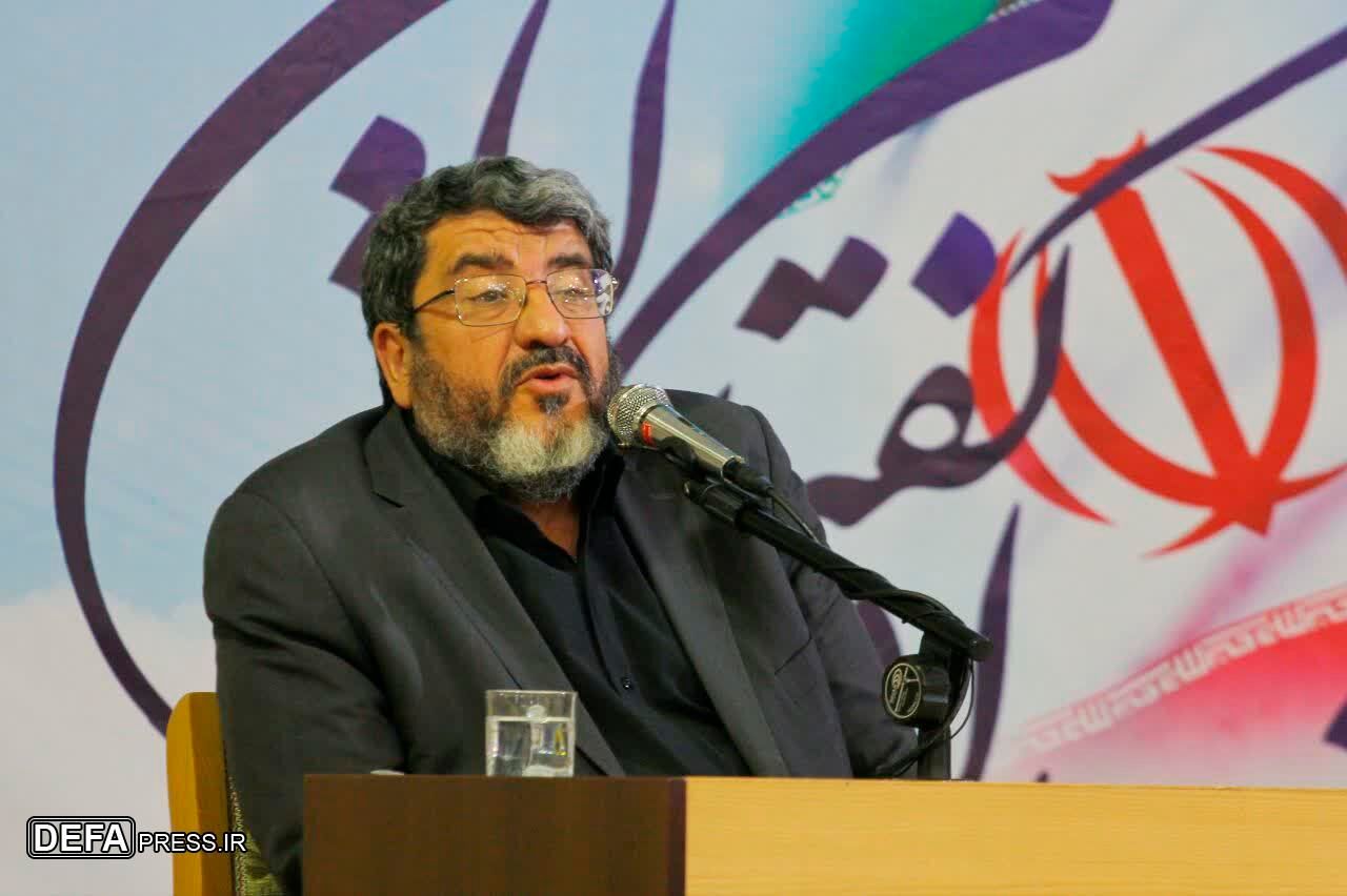 استاد دانشگاه حامی حکومت: باید تا می‌توانیم از سربازان آمریکایی کشته بگیریم