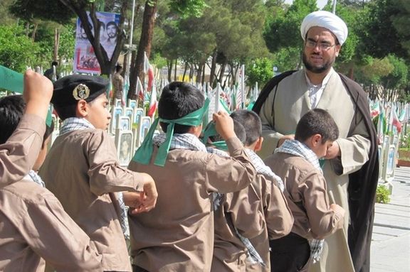 استاندار همدان: حضور روحانیون در اردوهای دانشآموزان بسیار موثر است
