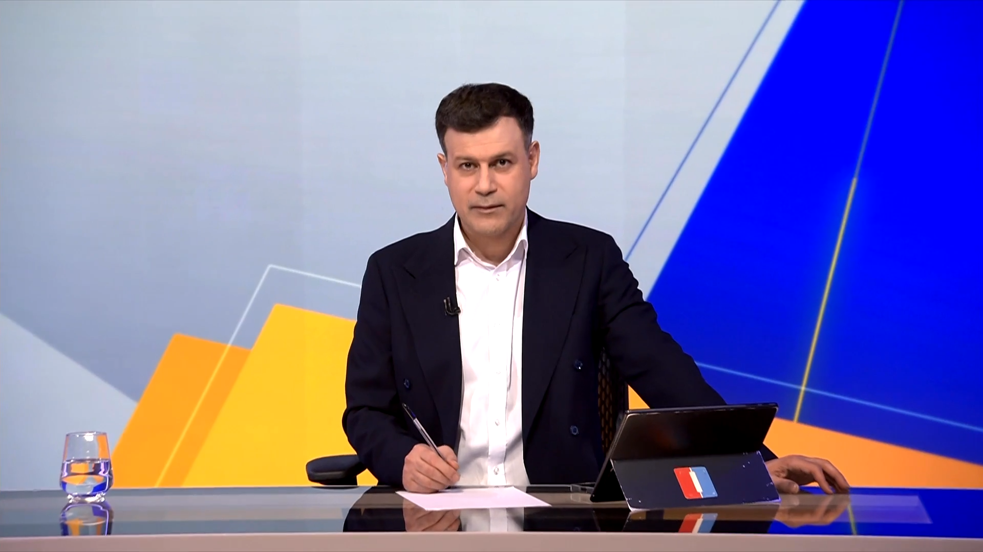 دومینو: روایتی تازه از نفوذ تا بالاترین سطح حکومت 