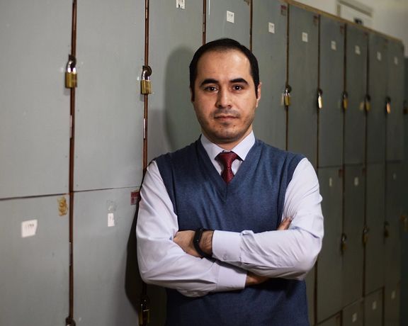 برادر حسین رونقی اعلام کرد این فعال حقوق بشر از روز بازداشت خود اعتصاب غذا کرده است